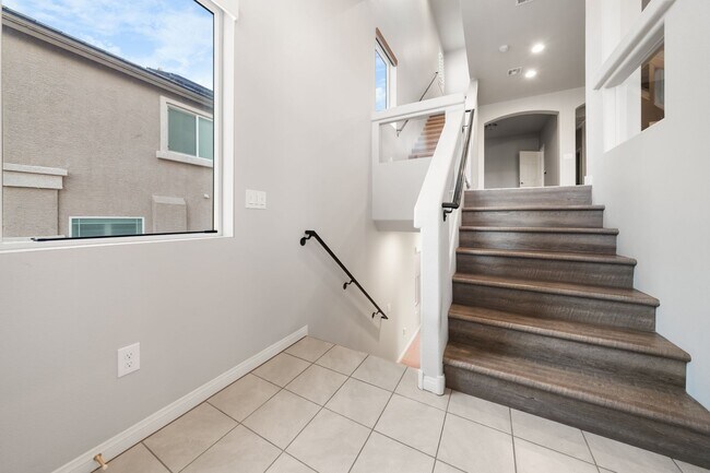Building Photo - Modern upgrades, Tesla solar, and versatil...