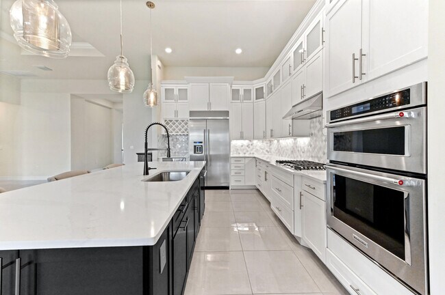 Building Photo - 9171 Balsamo Dr.