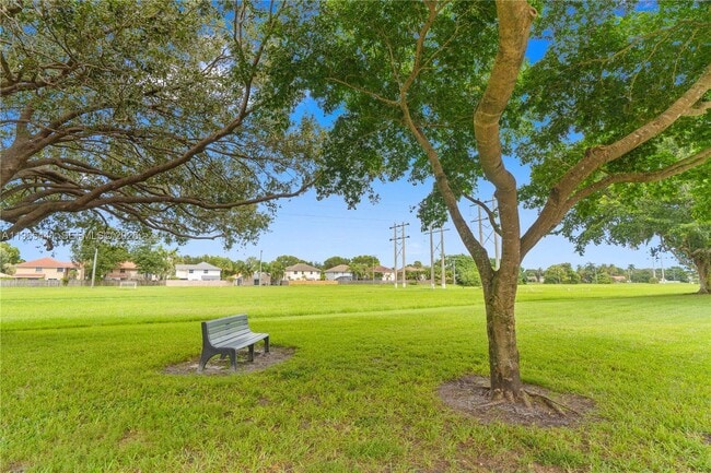 Building Photo - 11009 Mainsail Dr