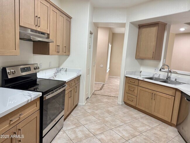 Building Photo - 3236 E Chandler Blvd