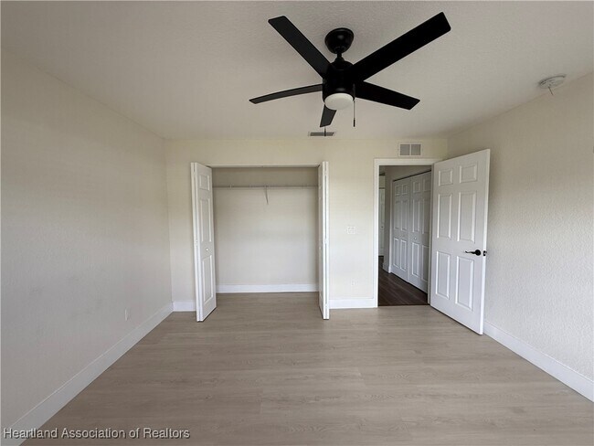 Building Photo - 91 Hellcat Ct NW