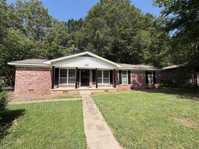 Building Photo - 33 Single Oaks Dr
