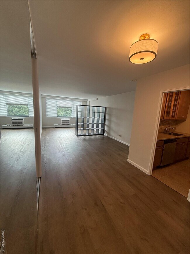 Building Photo - 220-55 46th Ave