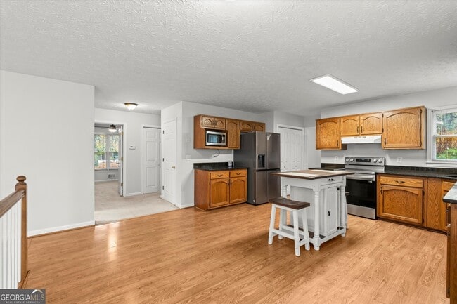 Building Photo - 115 Rockhurst Chase