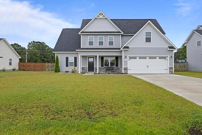 Primary Photo - 202 Breakwater Dr