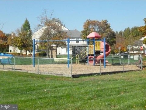 Building Photo - 203 Eagles Chase Dr