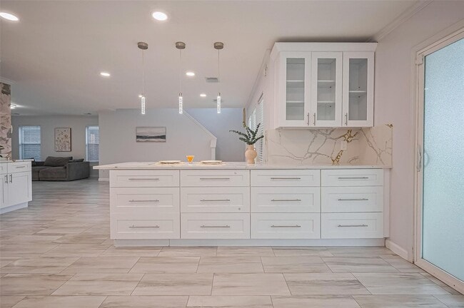 Building Photo - 5914 Clerkenwell Dr