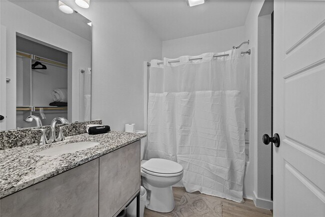 Building Photo - 680 Pacific Ave