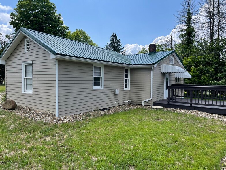 Building Photo - 3956 Hollow Rd