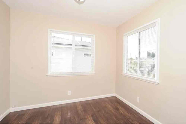 Building Photo - 11630 Kittridge St