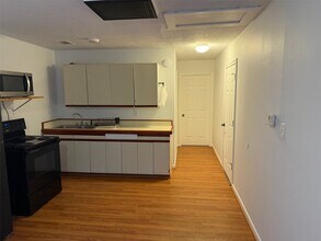 Building Photo - 19118 Cypress Rose Hill Rd