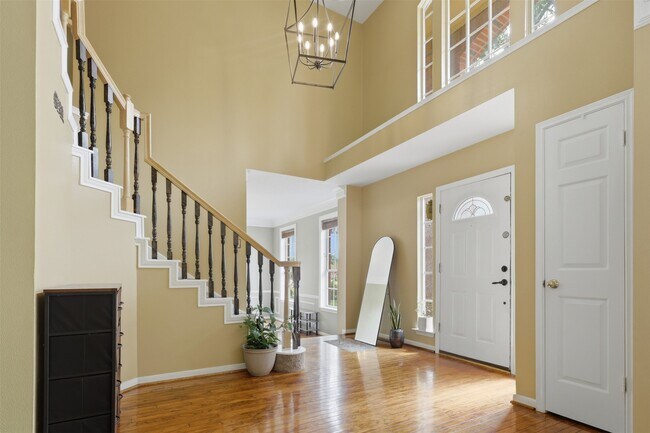 Building Photo - 2114 Gentryside Dr