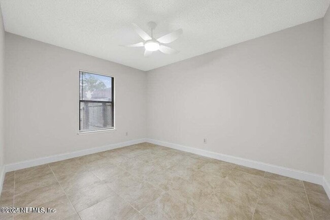 Building Photo - 8426 Santana Ct