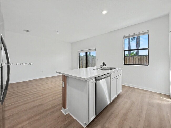 Building Photo - 11296 SW 254th Terrace