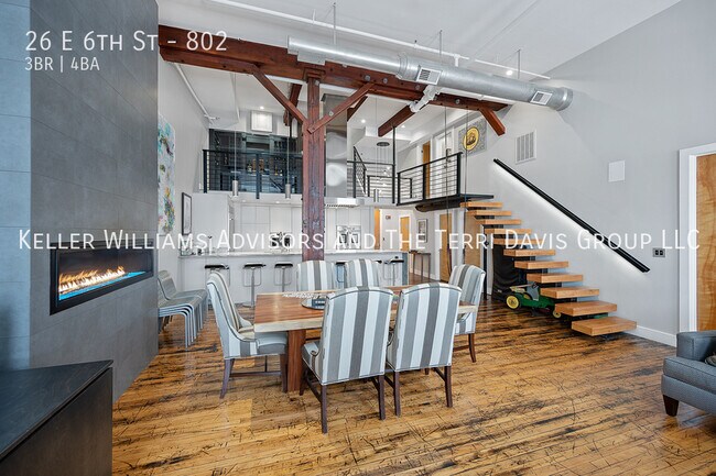 Building Photo - 26 E 6th St