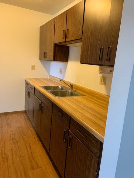Building Photo - 4404 Markle Rd