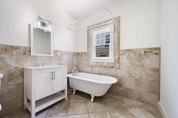 Building Photo - 301 Central Dr