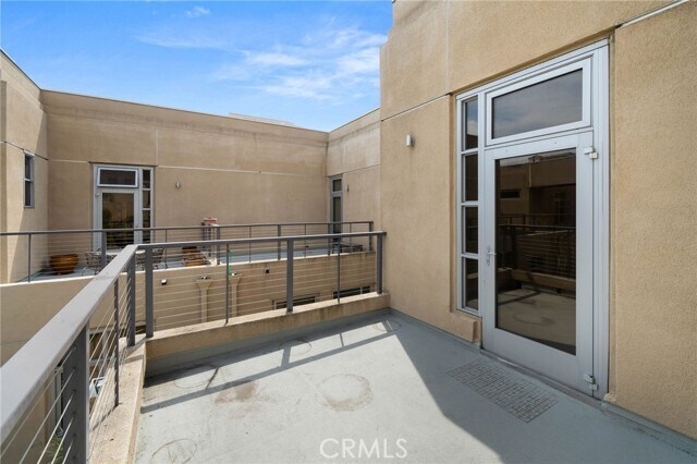 Building Photo - 133 The