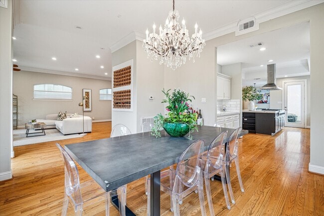 Building Photo - 1502 Whispering Pines Dr