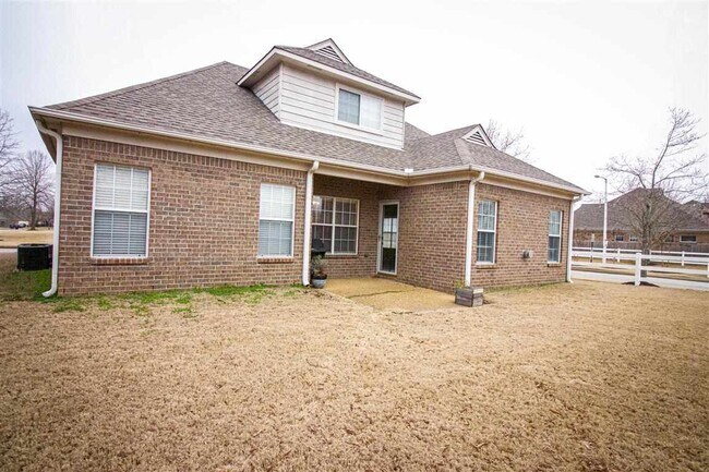 Building Photo - 10521 S Ashglen Cir