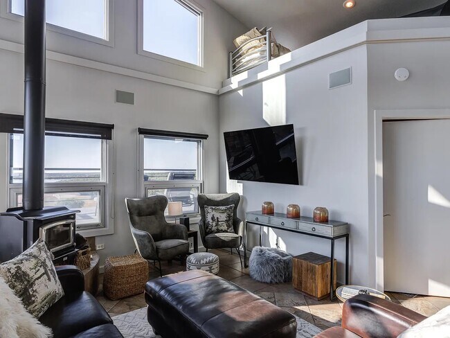 Building Photo - 46 Bonita Vista Dr