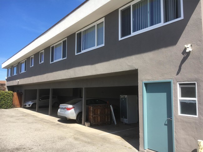 Building Photo - 6509 Seville Rd