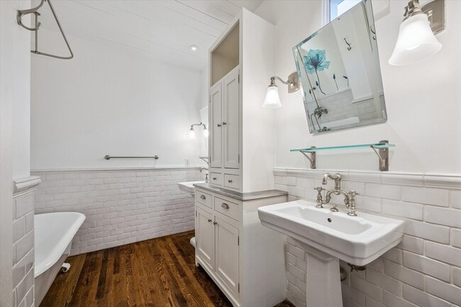 Building Photo - 6036 Feagan St