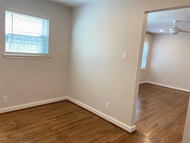 Building Photo - 7034 Sharpview Dr