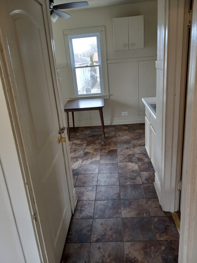Hall - 10212 S Wentworth Ave