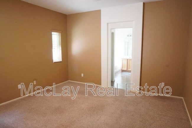 Building Photo - 18337 N Soft Wind Dr