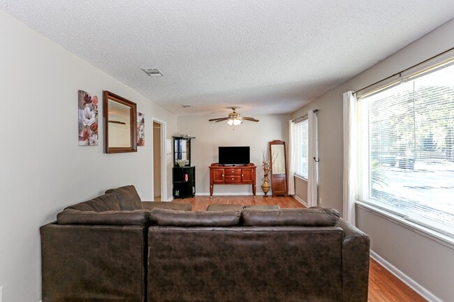 Building Photo - Sebulon Waycross