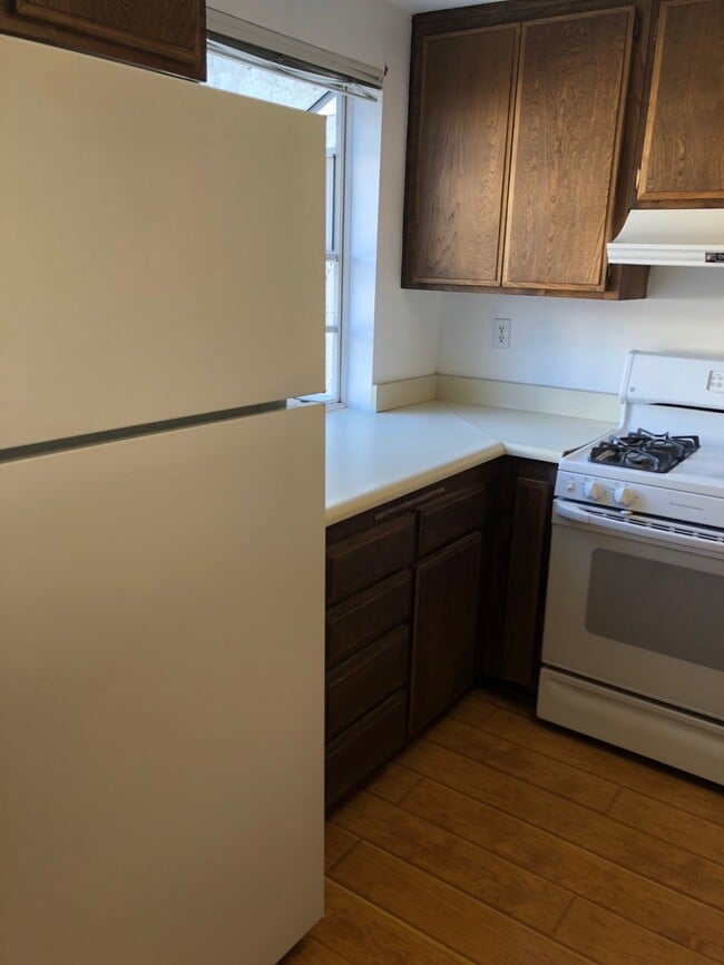 Building Photo - Nantucket Village Condo with Community Pool!