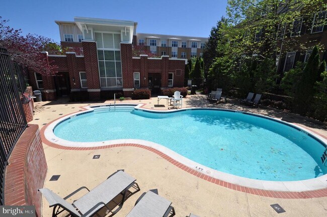 Building Photo - 7976 Vigne Ct