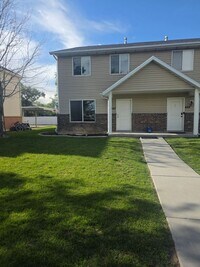 Building Photo - 482 E 475 N