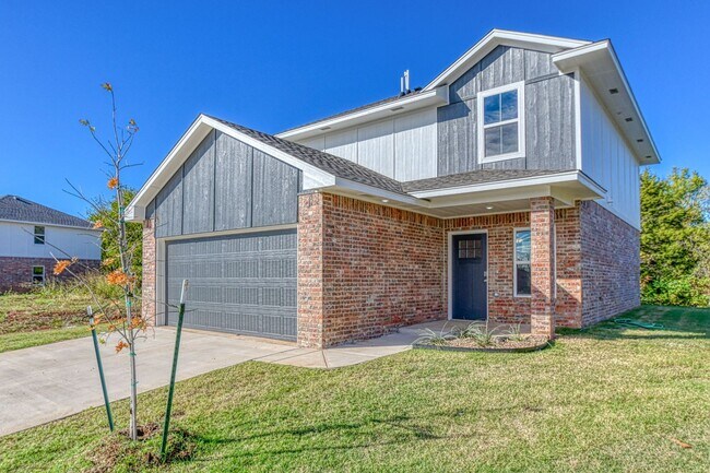 Building Photo - Brand New Construction! Lawn care included!