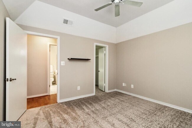 Building Photo - 12151 Penderview Ln