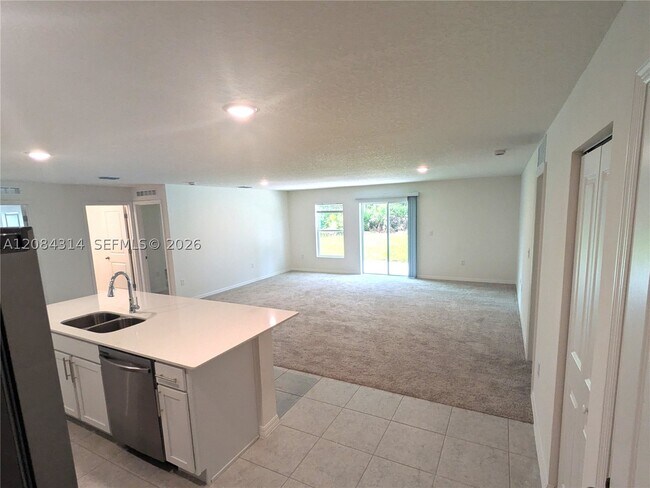 Building Photo - 1329 Biarritz St NW