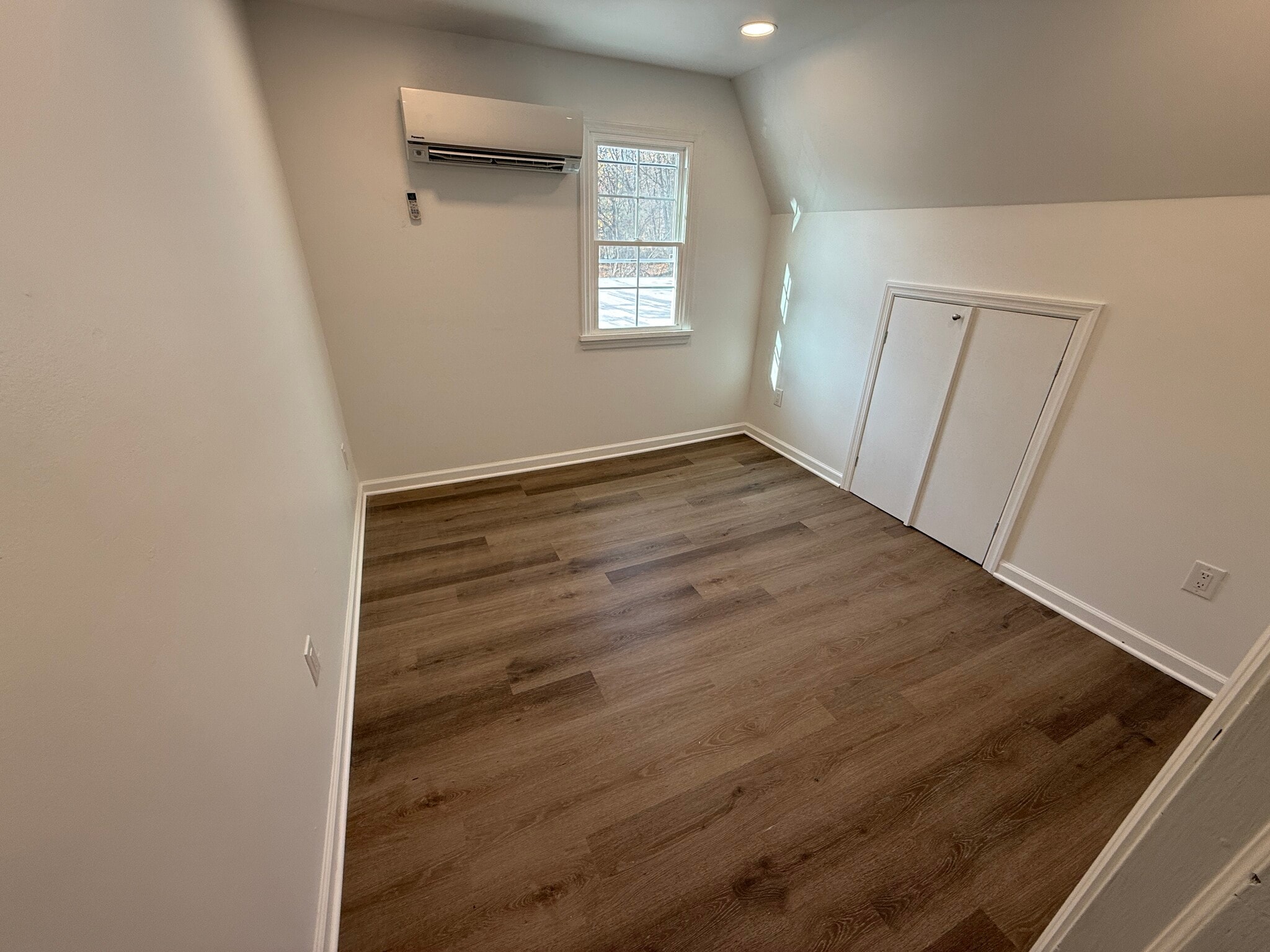 Building Photo - 173 US Highway 46