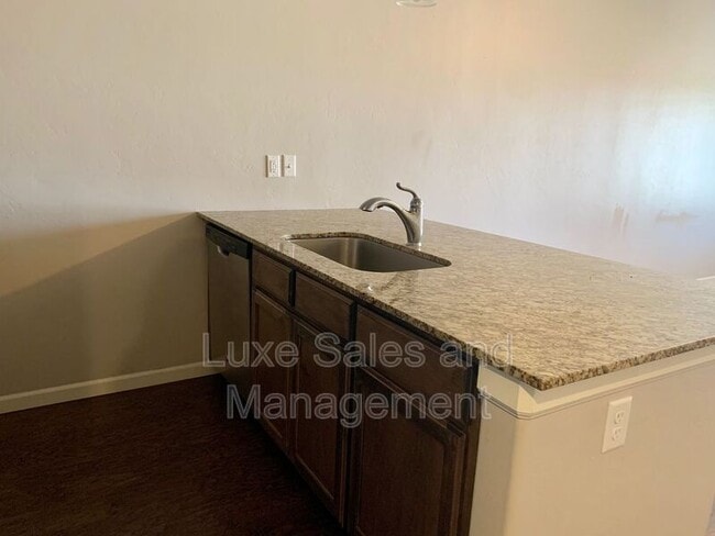 Building Photo - 4612 Loch Ln