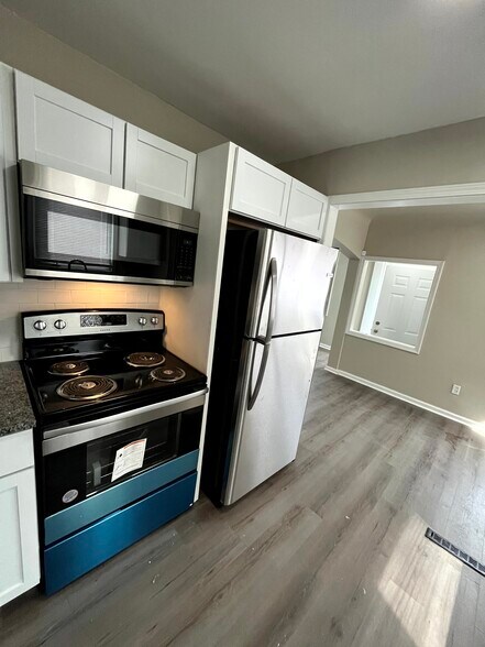 Building Photo - 18903 Freeland St