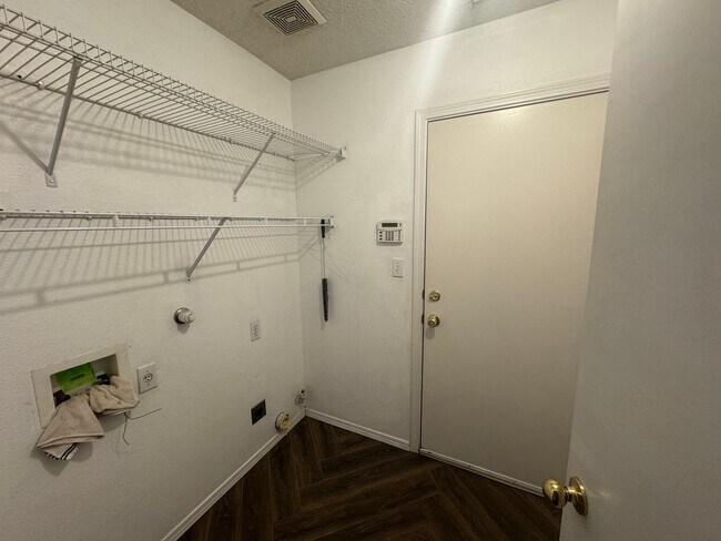 Building Photo - Spacious 4-Bedroom Home Near Westgate Community Center | $2,100/mo