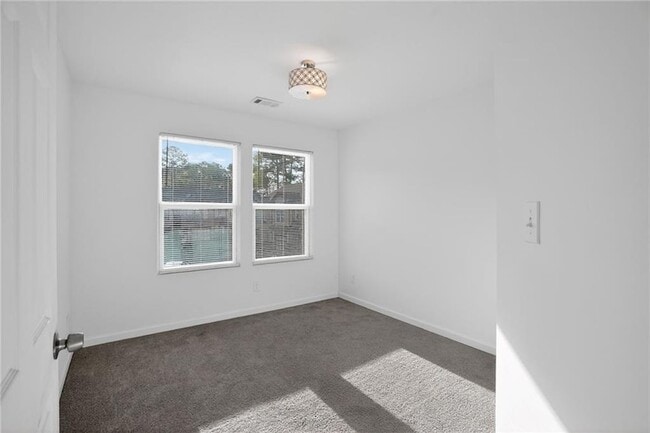 Building Photo - 4011 Redan Rd