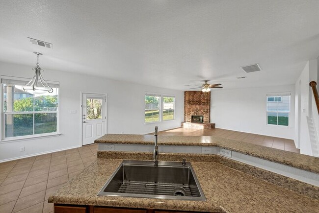 Building Photo - 11526 Wayward Daisy