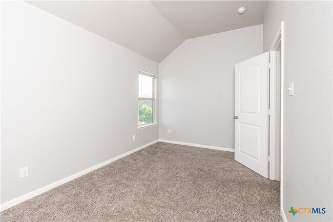 Building Photo - 3209 Shawlands Rd