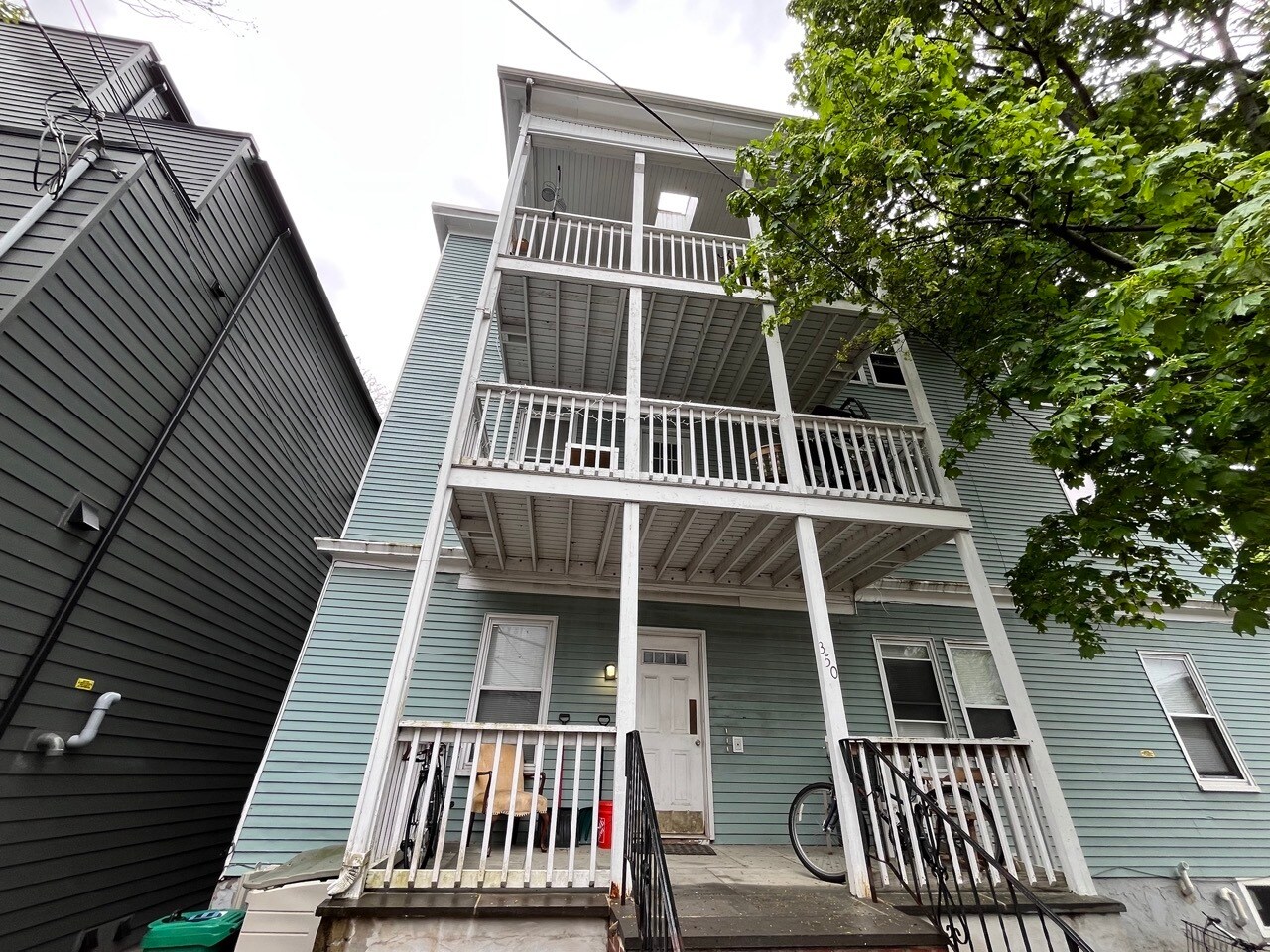 Building Photo - 350 Allston St