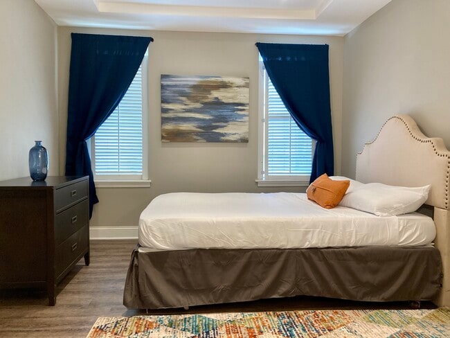 Unit 1 Bedroom - 2312 Bryant Ave