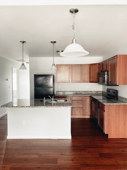 Primary Photo - 322 Flat Cove Rd