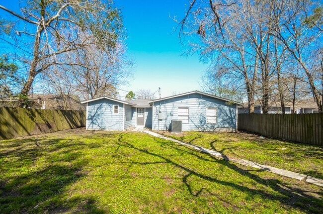 Building Photo - 5238 Keystone St