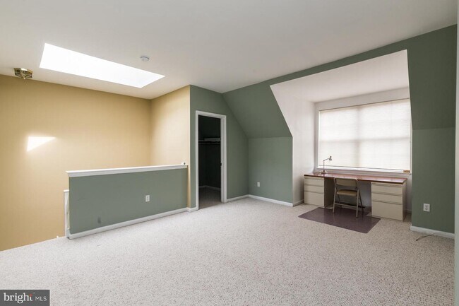 Building Photo - 313 Sage Ln