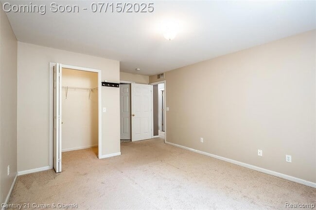 Building Photo - 39660 Rockcrest Ln